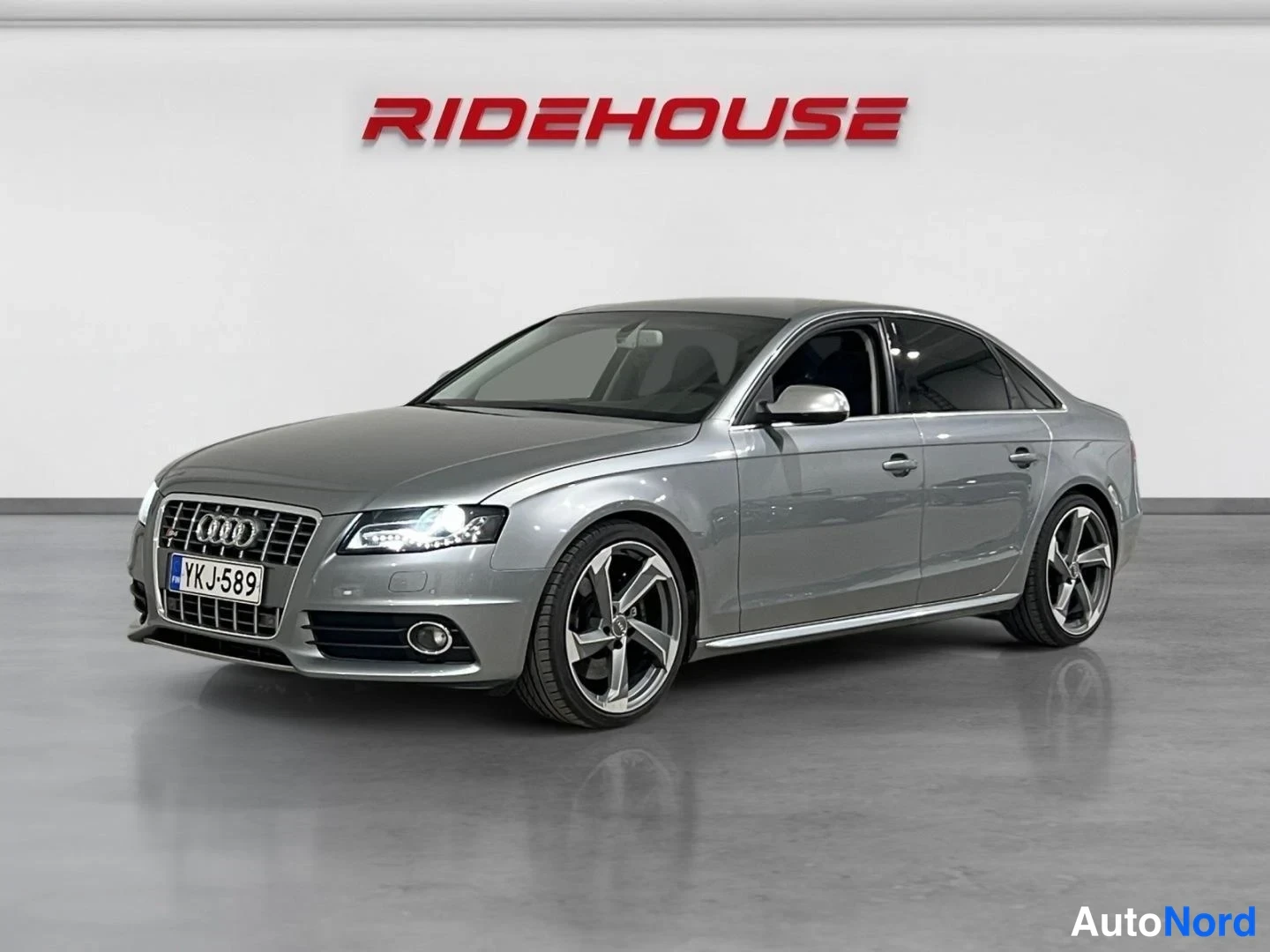 Audi S4 2011