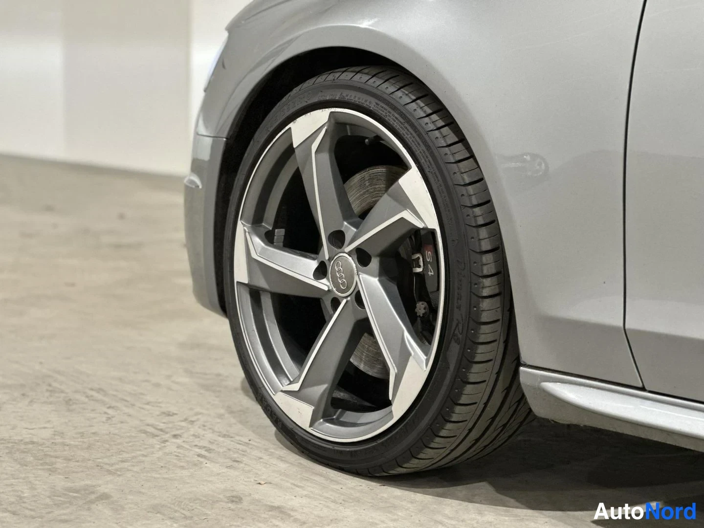 Hopea Audi S4 2011, yksityiskohta, kuva 15