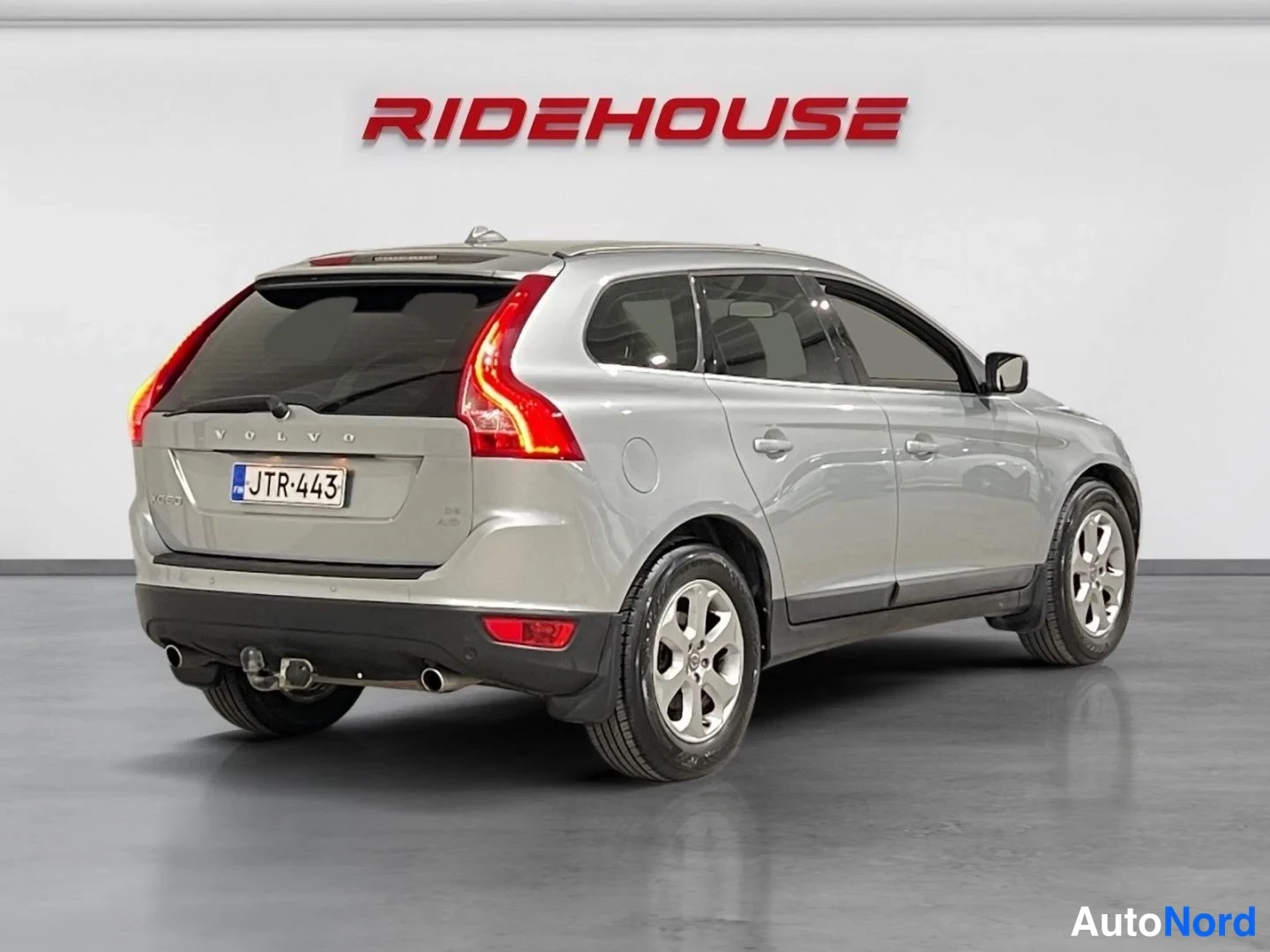 Hopea Volvo XC60 2010, takaviisto, kuva 6