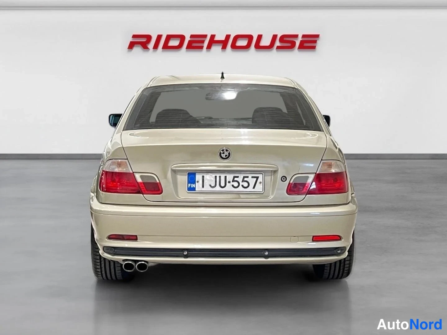 Keltainen BMW 330 1999, takaa, kuva 8