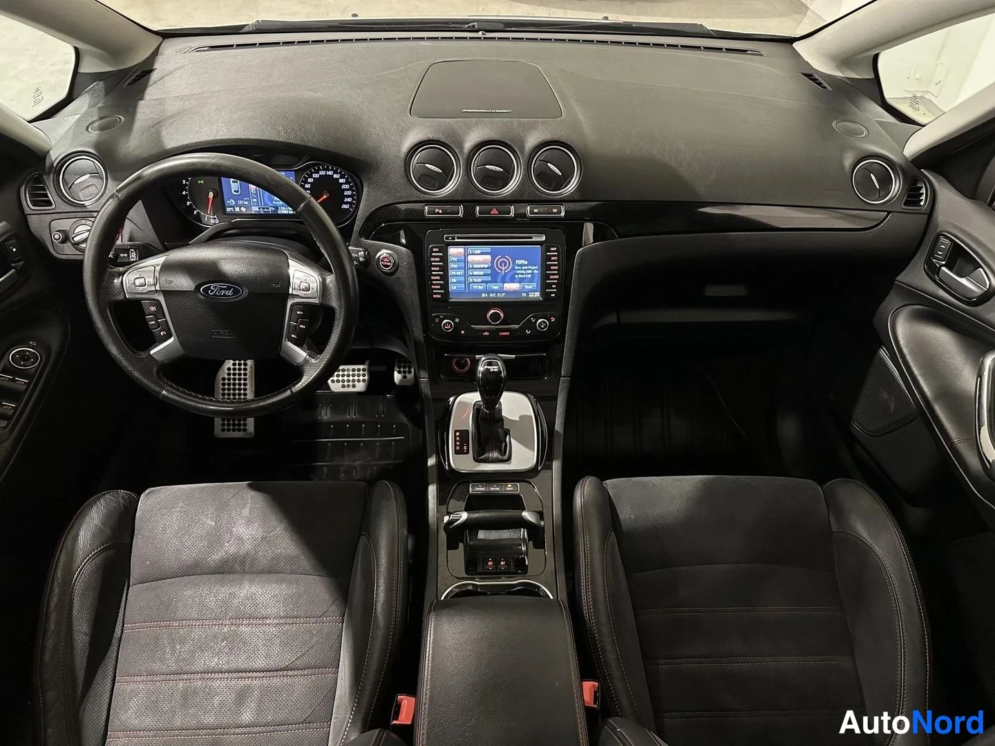 Harmaa Ford S-MAX 2012, ohjaamo, kuva 11