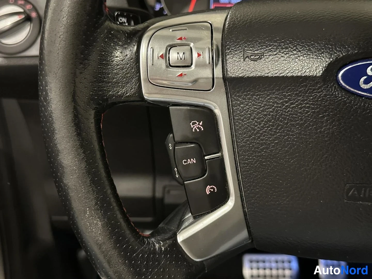 Harmaa Ford S-MAX 2012, yksityiskohta, kuva 21