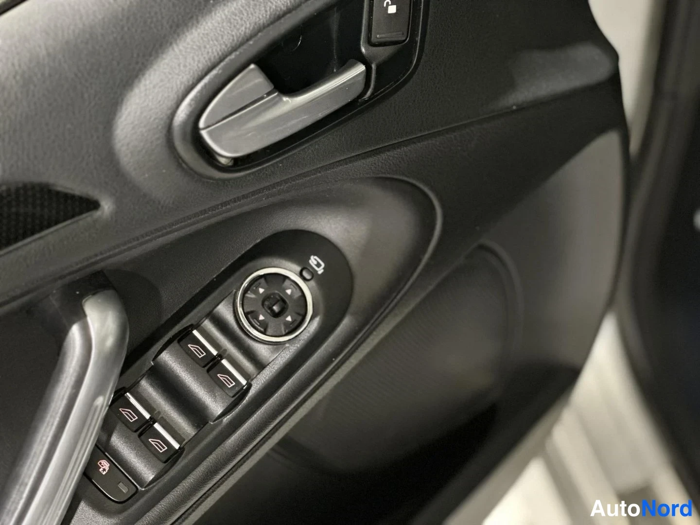 Harmaa Ford S-MAX 2012, yksityiskohta, kuva 23