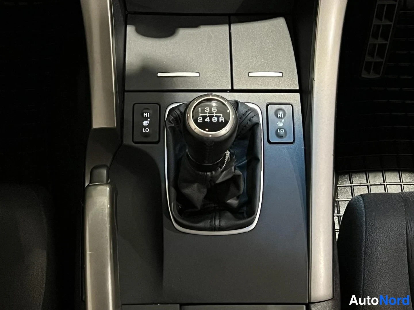 Harmaa Honda Accord 2010, yksityiskohta, kuva 14