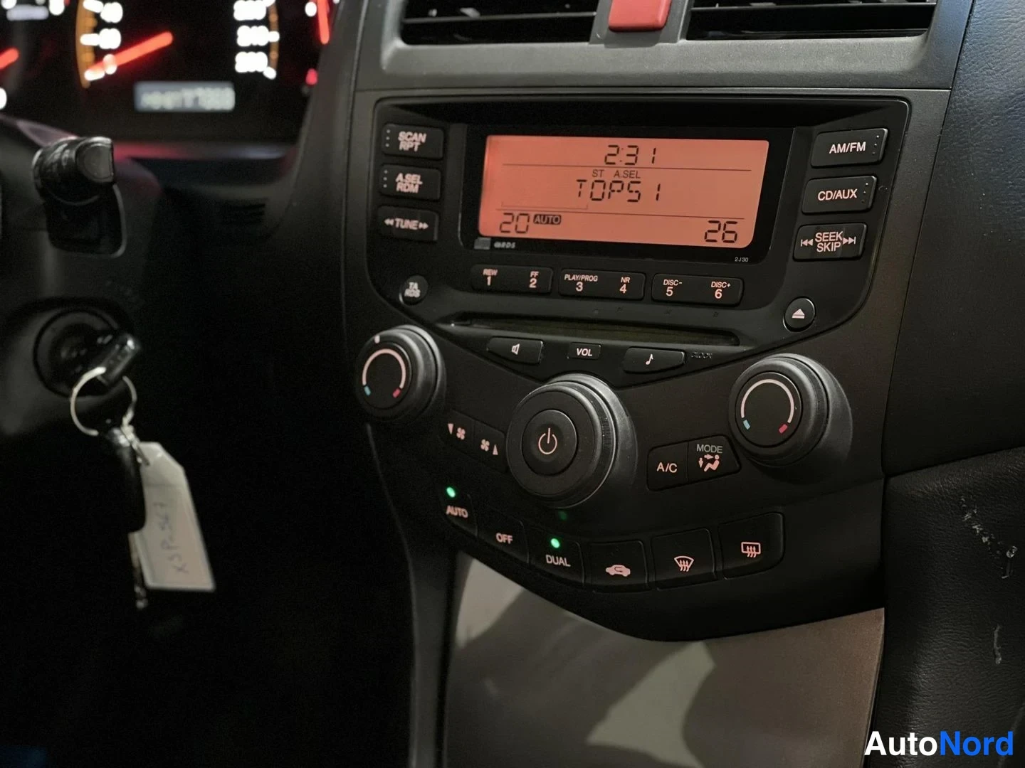 Vihreä Honda Accord 2004, yksityiskohta, kuva 14