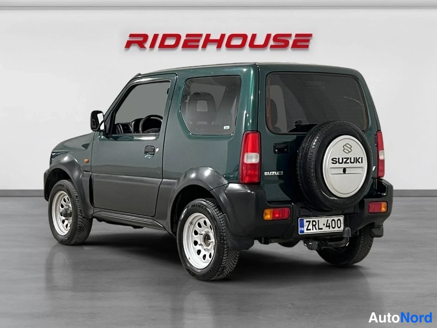 Sininen Suzuki Jimny 2003, takaviisto, kuva 6
