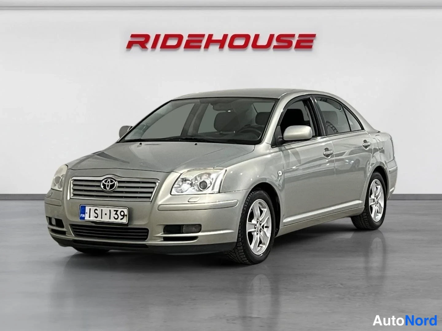 Toyota Avensis 2005