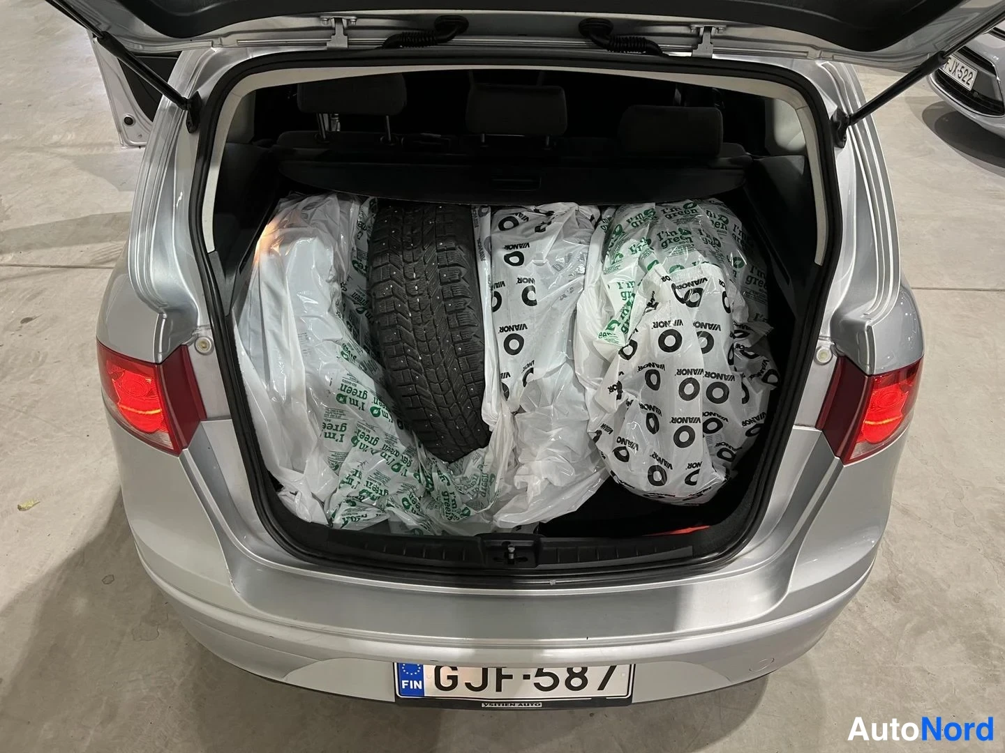 Grey Seat Altea XL 2010, rear, photo 9