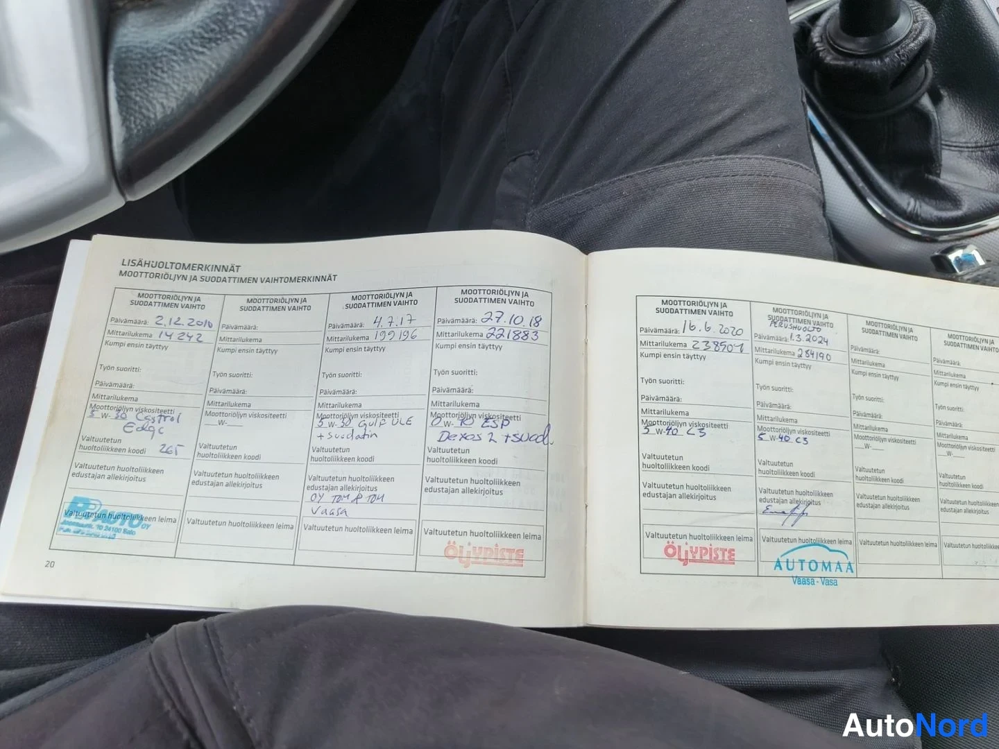 Musta Chevrolet Cruze 2010, asiakirja, kuva 22