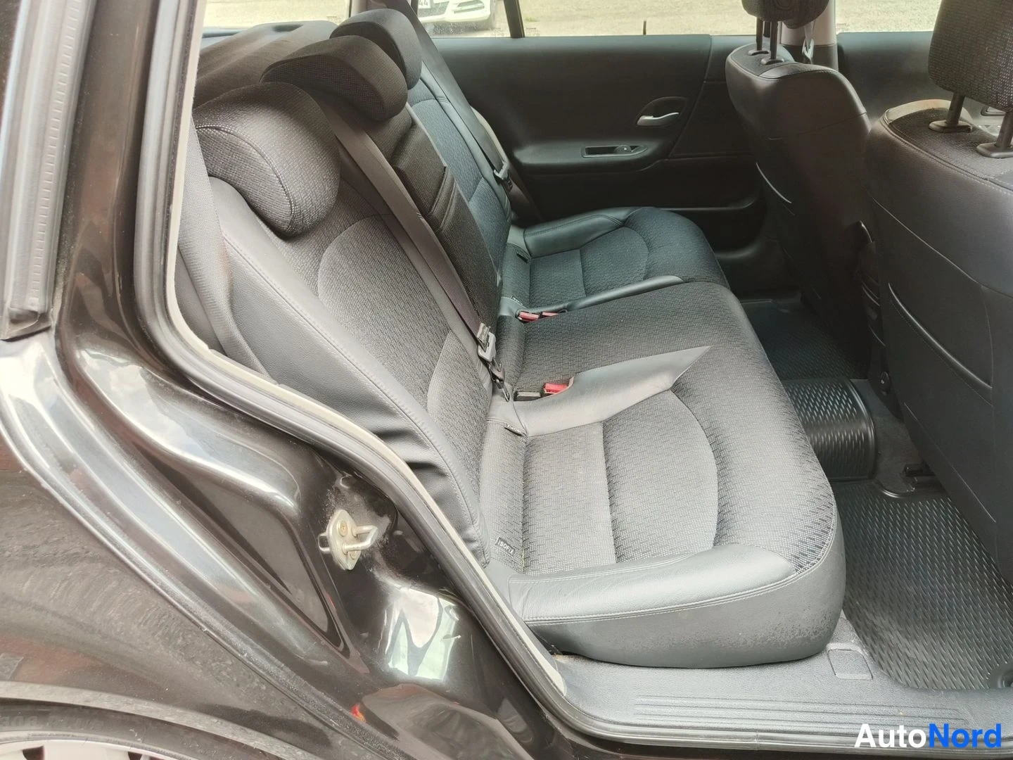 Musta Renault Laguna 2007, takaistuimet, kuva 14