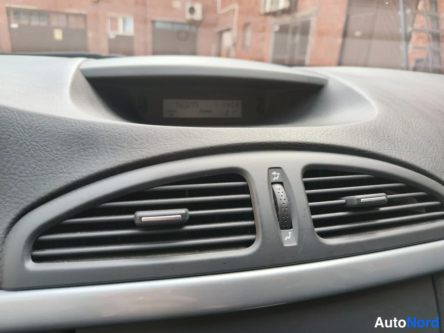 Musta Renault Laguna 2007, yksityiskohta, kuva 21