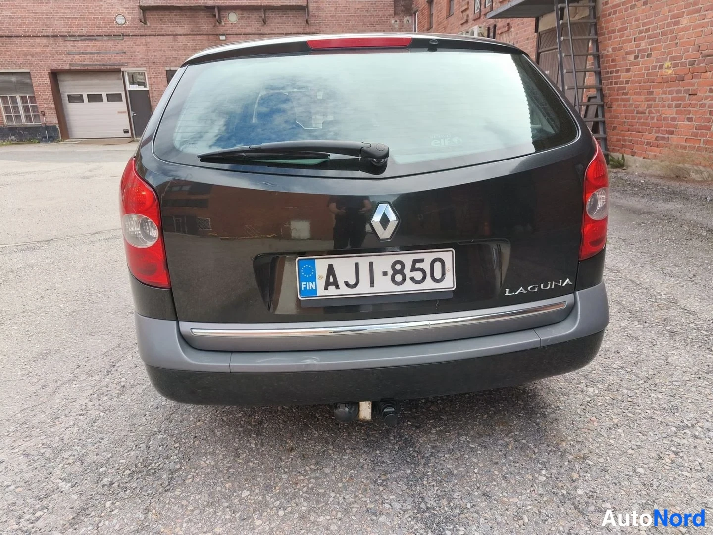 Musta Renault Laguna 2007, takaa, kuva 9