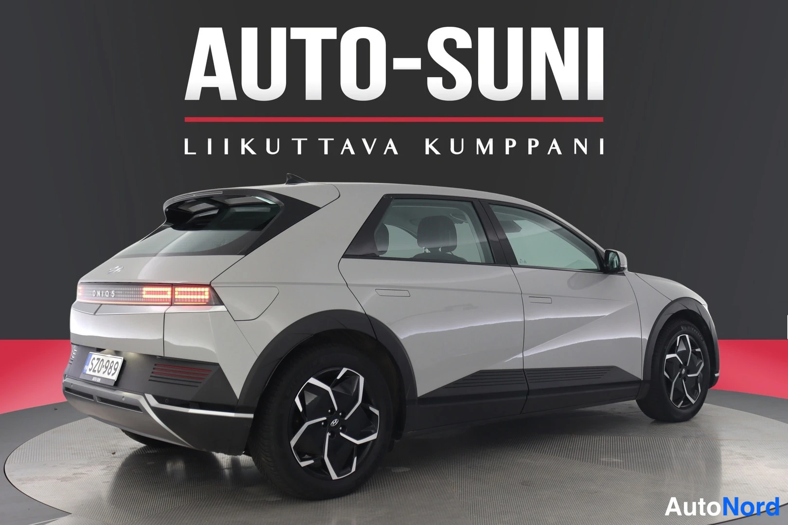 Hopea Hyundai IONIQ 5 2023, takaviisto, kuva 4