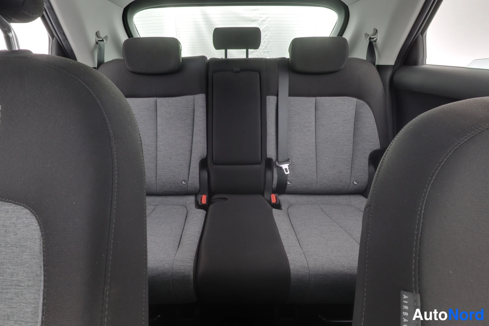 Hopea Hyundai IONIQ 5 2023, takaistuimet, kuva 12