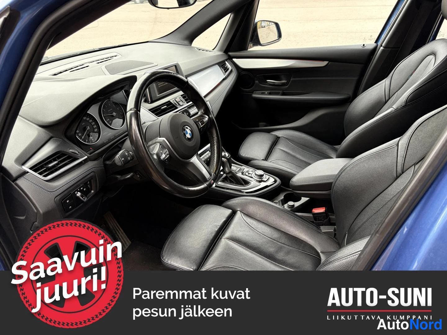 Sininen BMW 225e xDrive 2016, ohjaamo, kuva 3