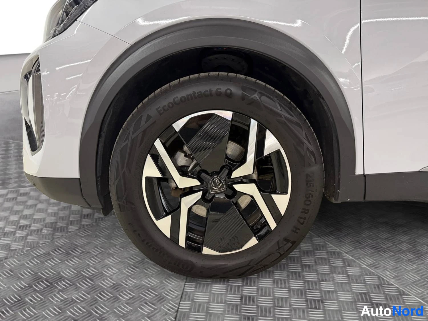 Valkoinen Peugeot 2008 2023, yksityiskohta, kuva 31