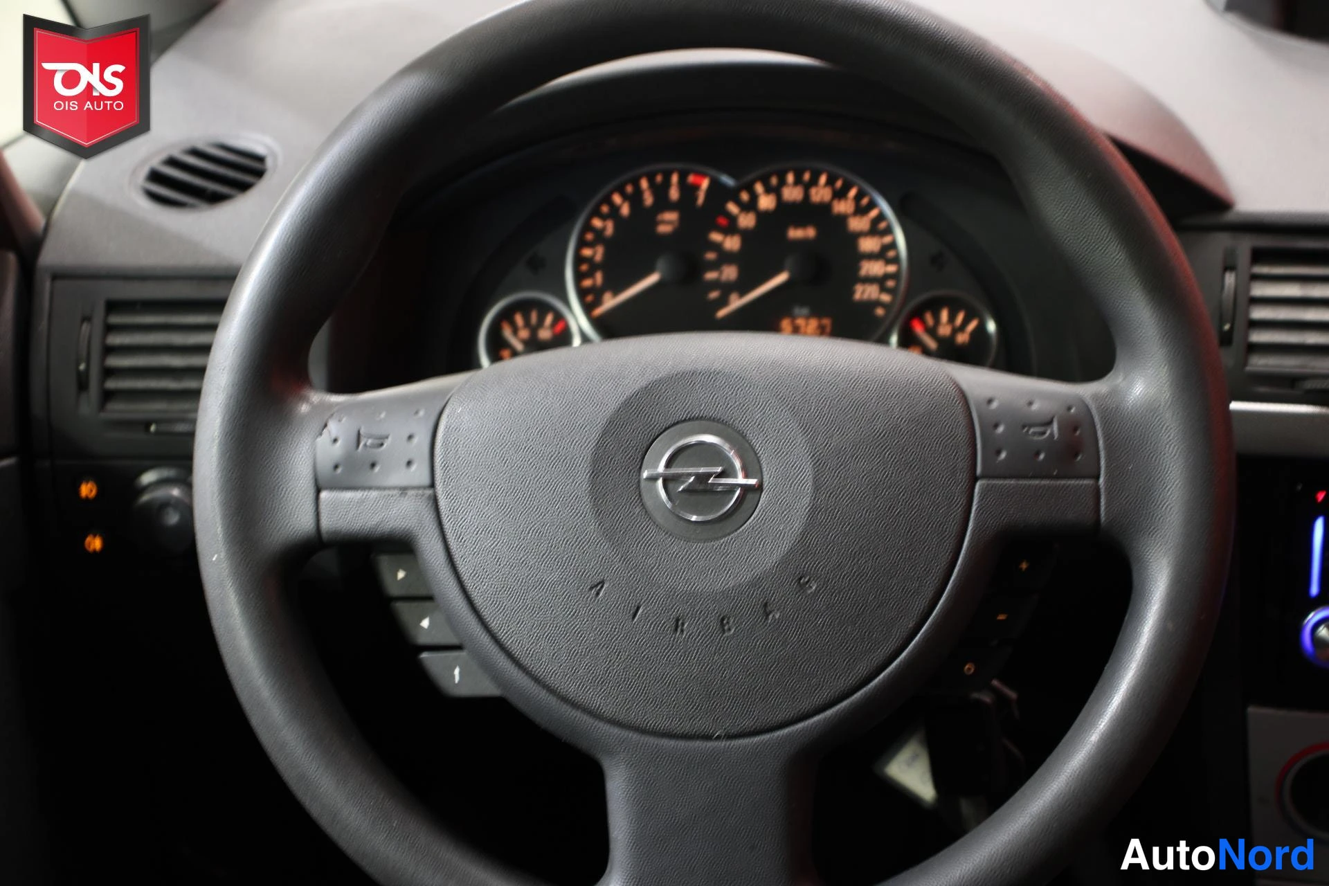 Hopea Opel Meriva 2003, ohjaamo, kuva 10