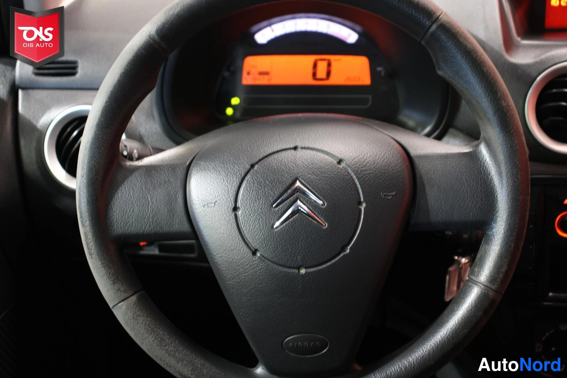 Musta Citroen C3 2010, yksityiskohta, kuva 16