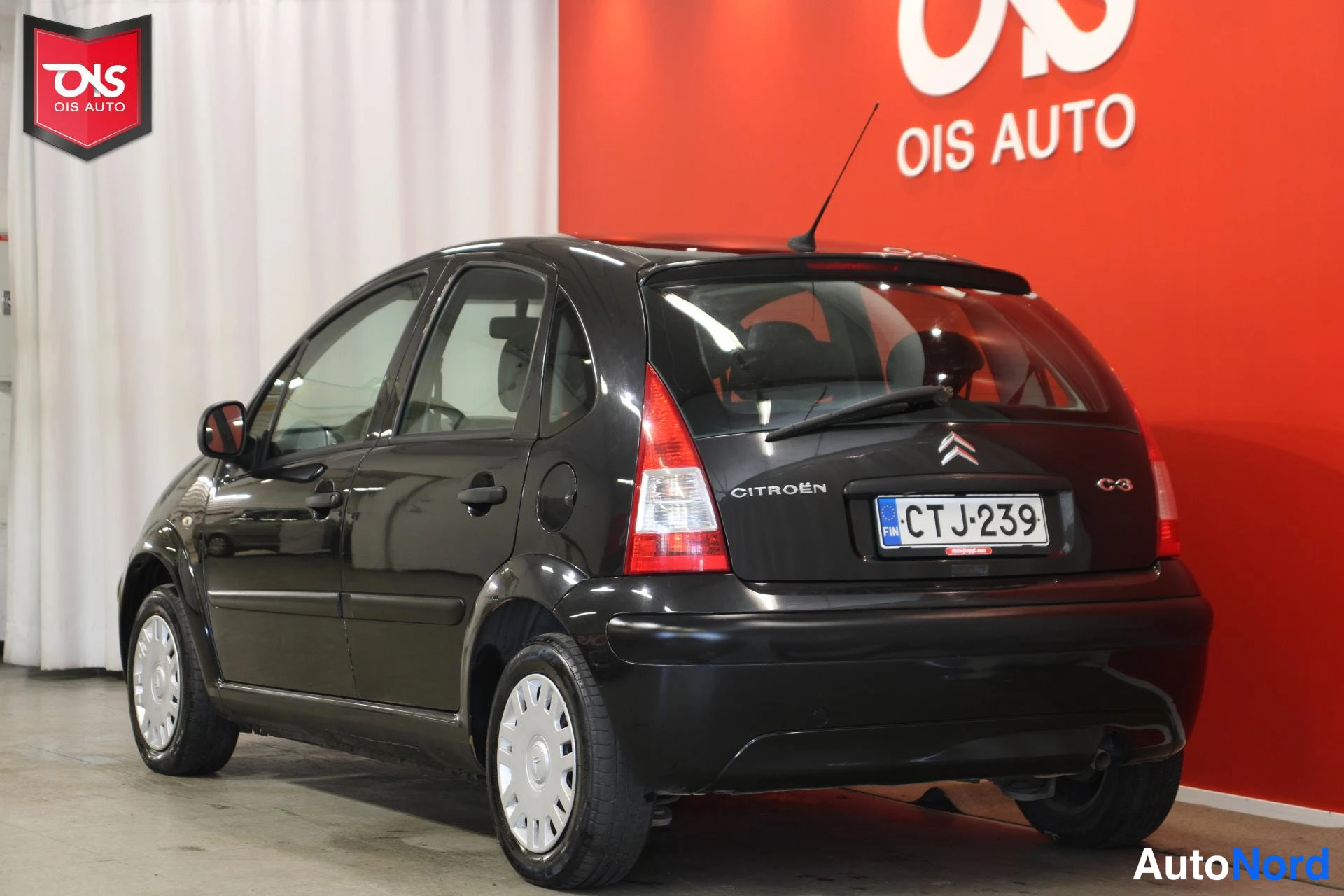 Musta Citroen C3 2010, takaviisto, kuva 6