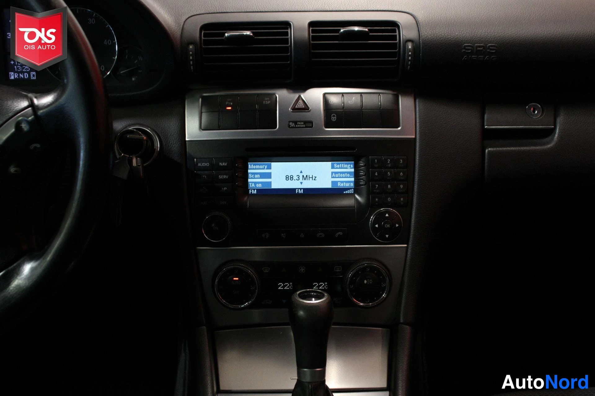 Harmaa Mercedes-Benz C 270 CDI 2004, yksityiskohta, kuva 16