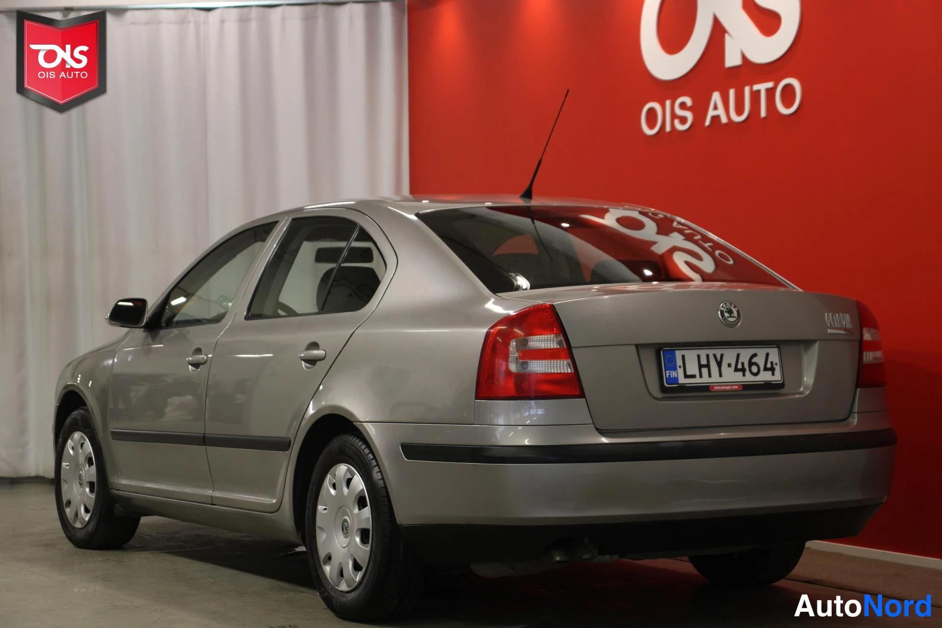 Hopea Skoda Octavia 2006, takaviisto, kuva 7