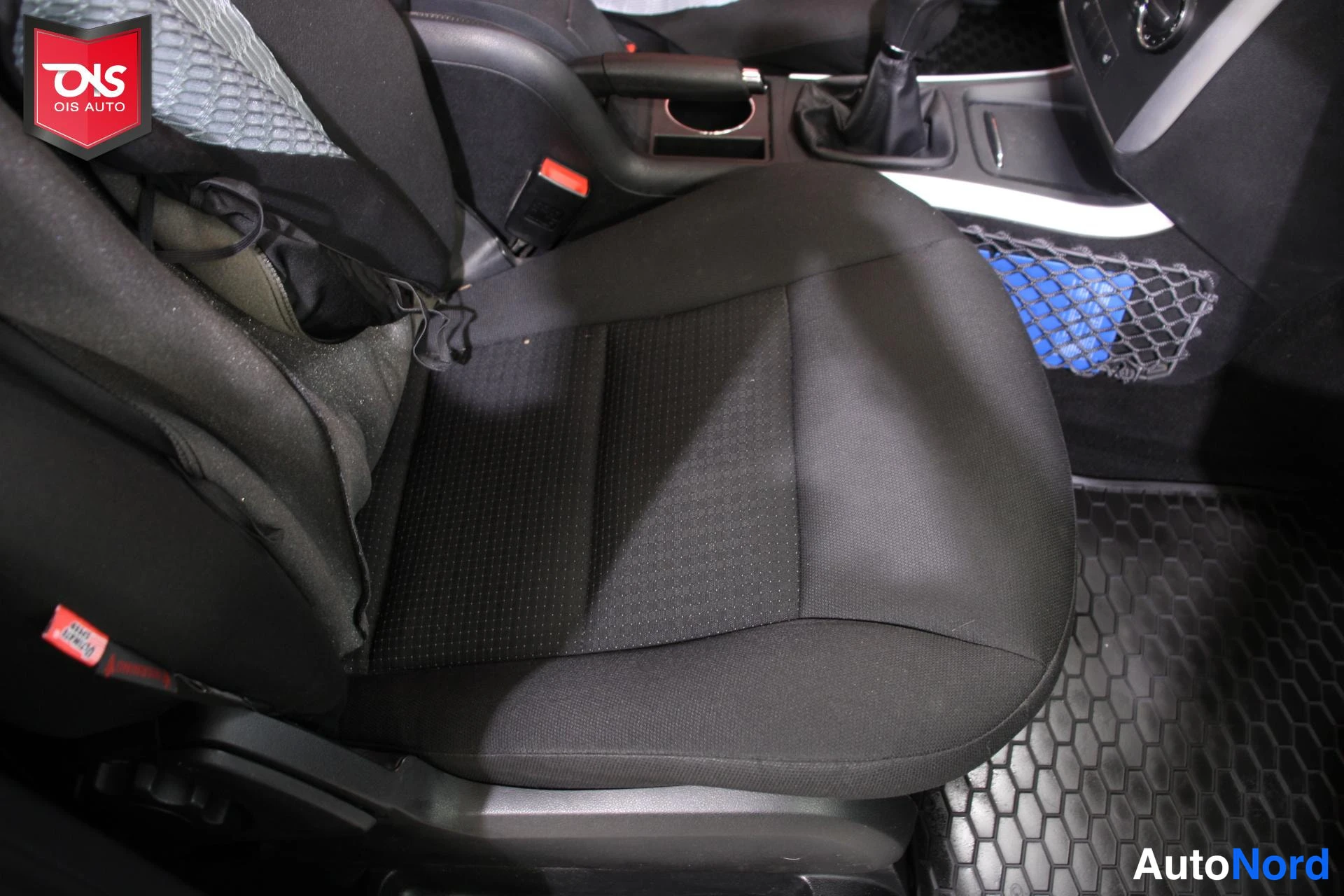 Harmaa Mercedes-Benz B 200 2006, yksityiskohta, kuva 15