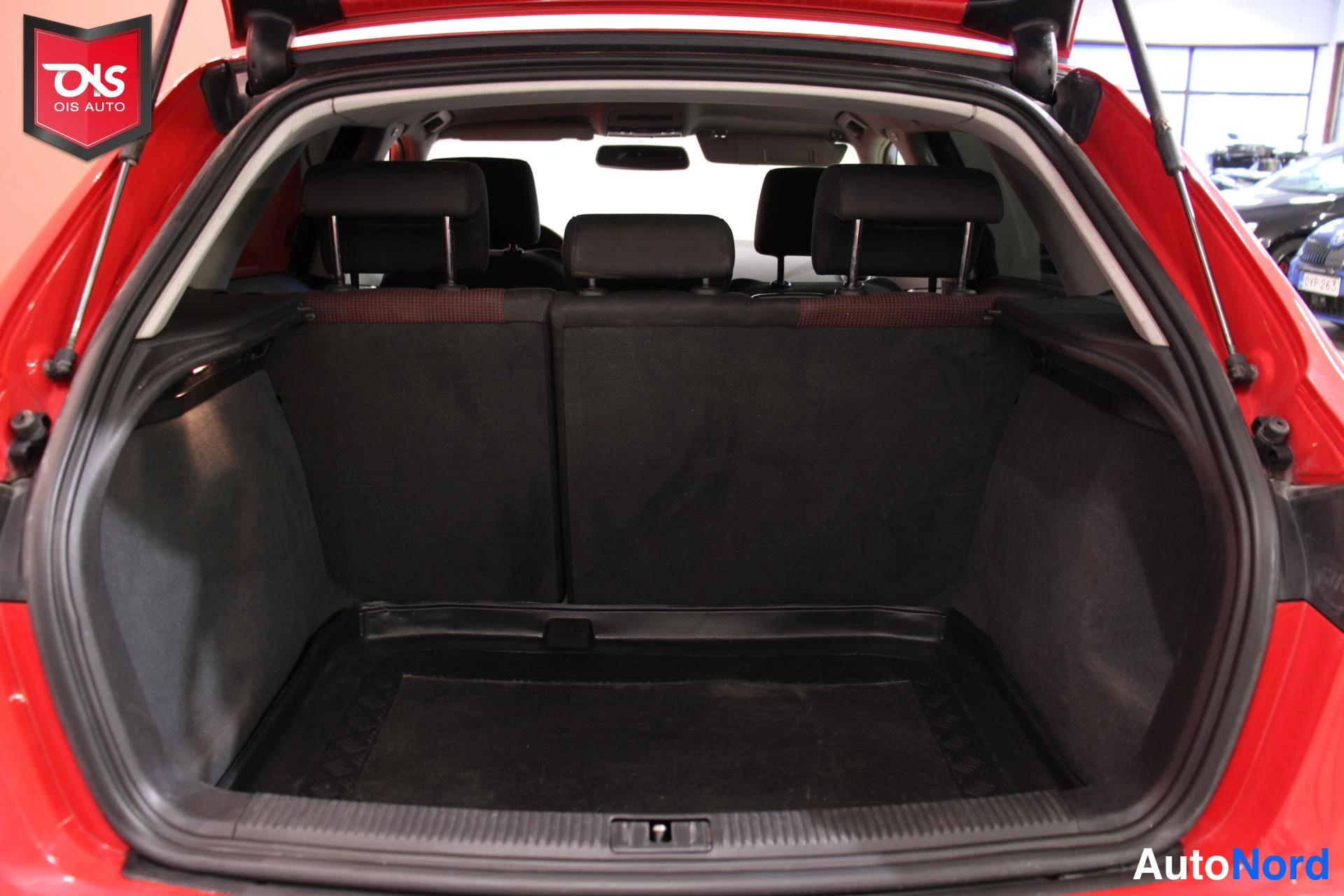 Punainen Audi A3 Sportback 2008, tavaratila, kuva 14