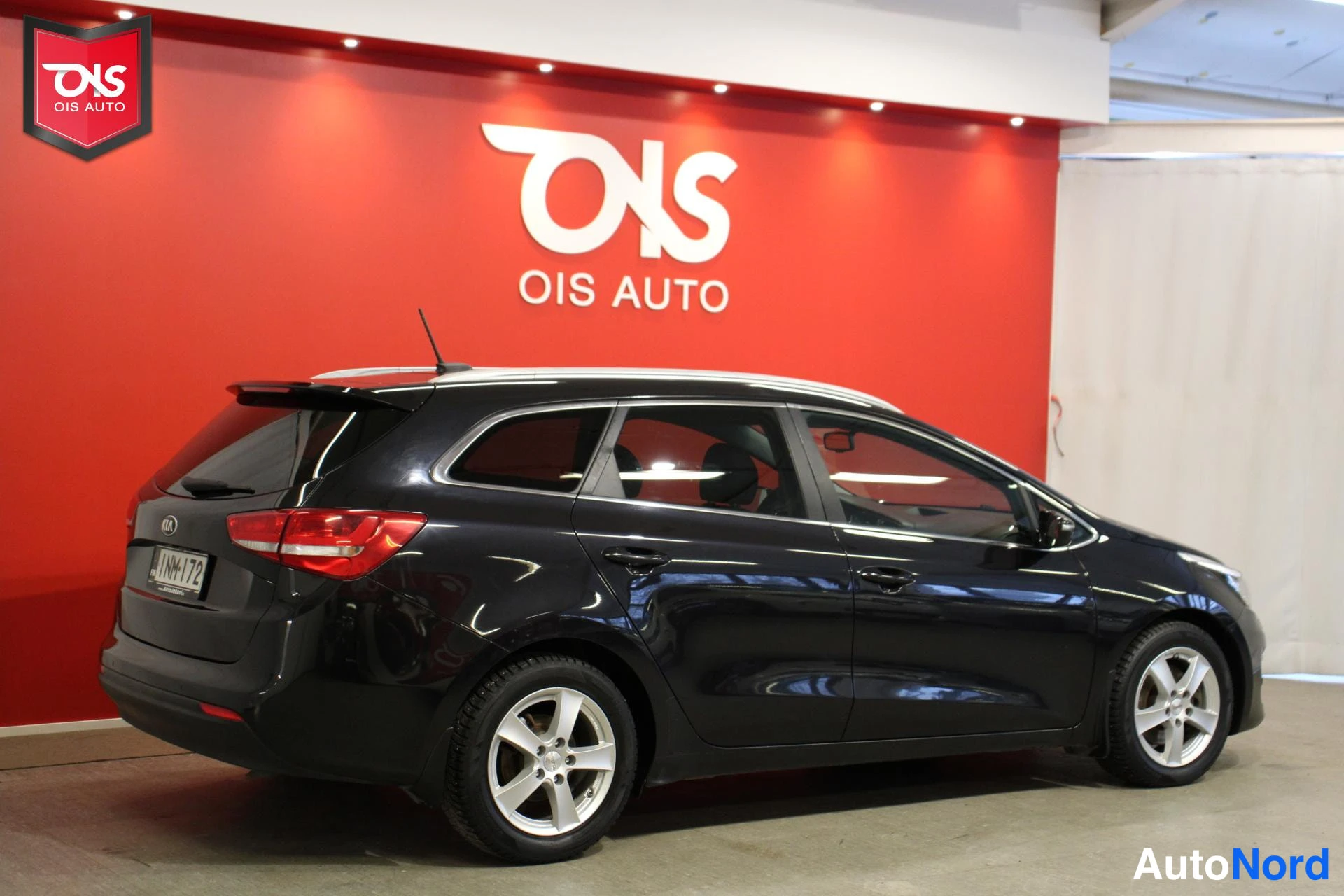 Musta Kia Ceed 2016, takaviisto, kuva 5