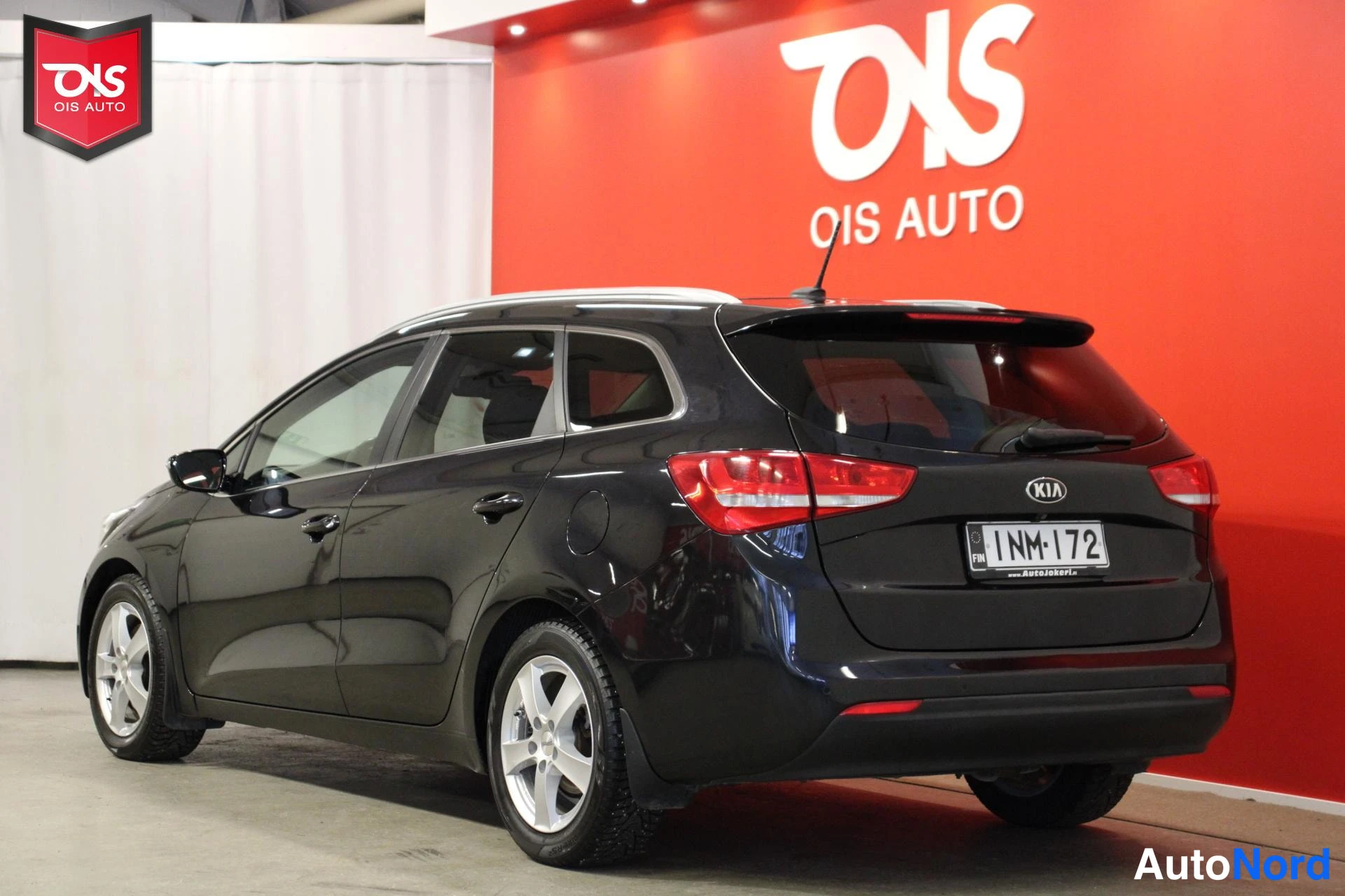Musta Kia Ceed 2016, takaviisto, kuva 7