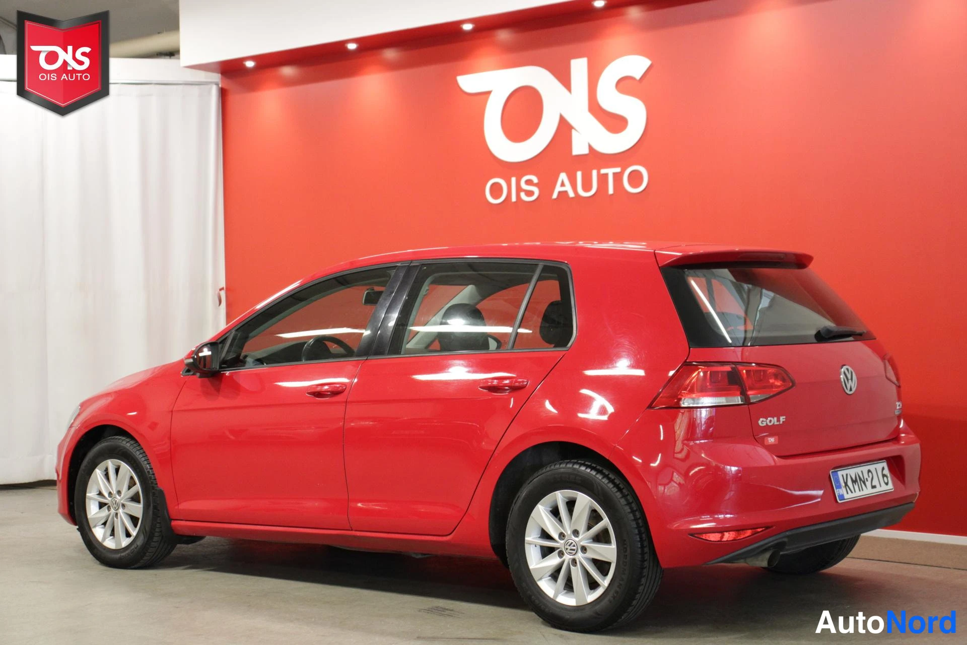 Punainen Volkswagen GOLF 2014, takaviisto, kuva 7