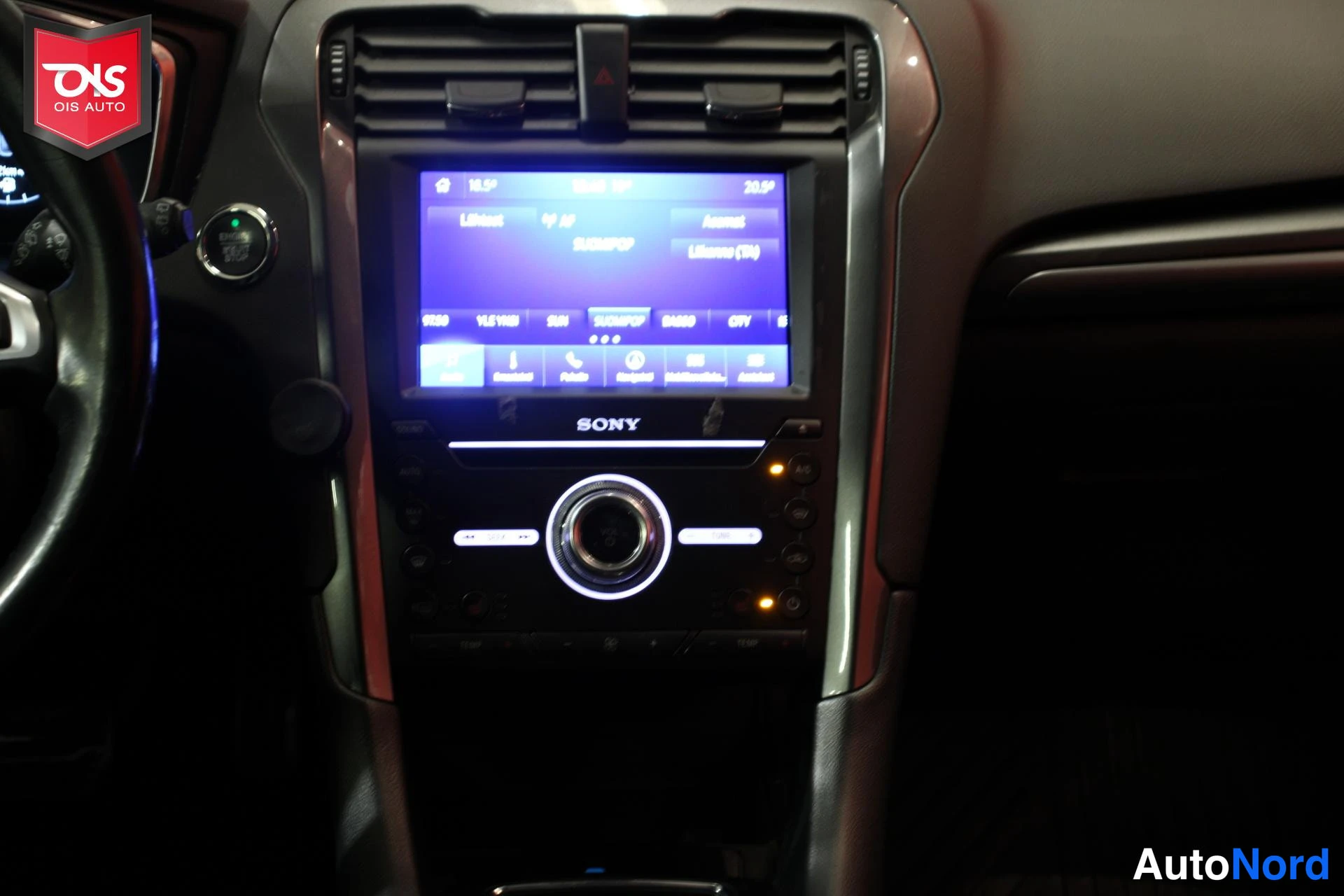 Harmaa Ford Mondeo 2020, yksityiskohta, kuva 15