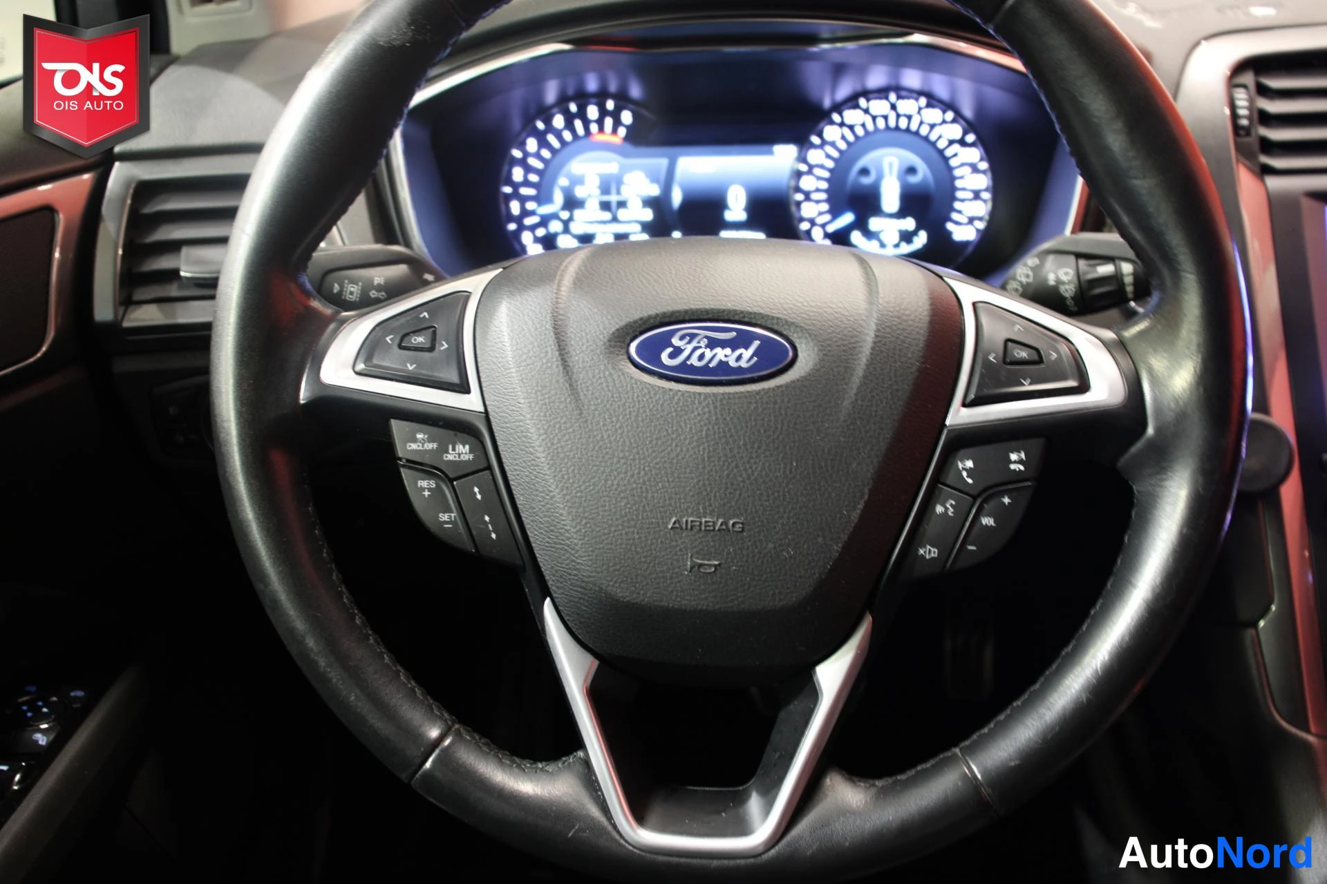 Harmaa Ford Mondeo 2020, yksityiskohta, kuva 16