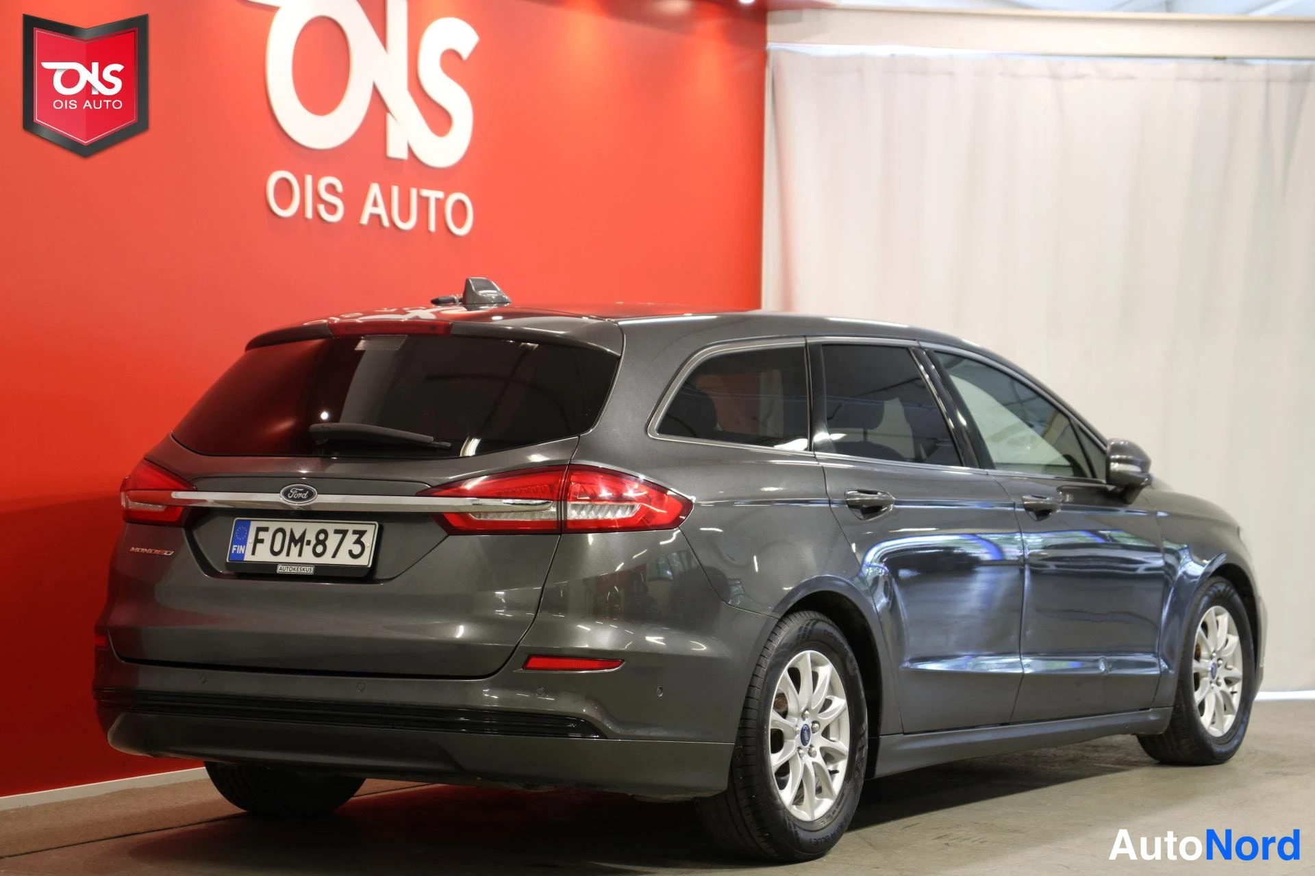 Harmaa Ford Mondeo 2020, takaviisto, kuva 6