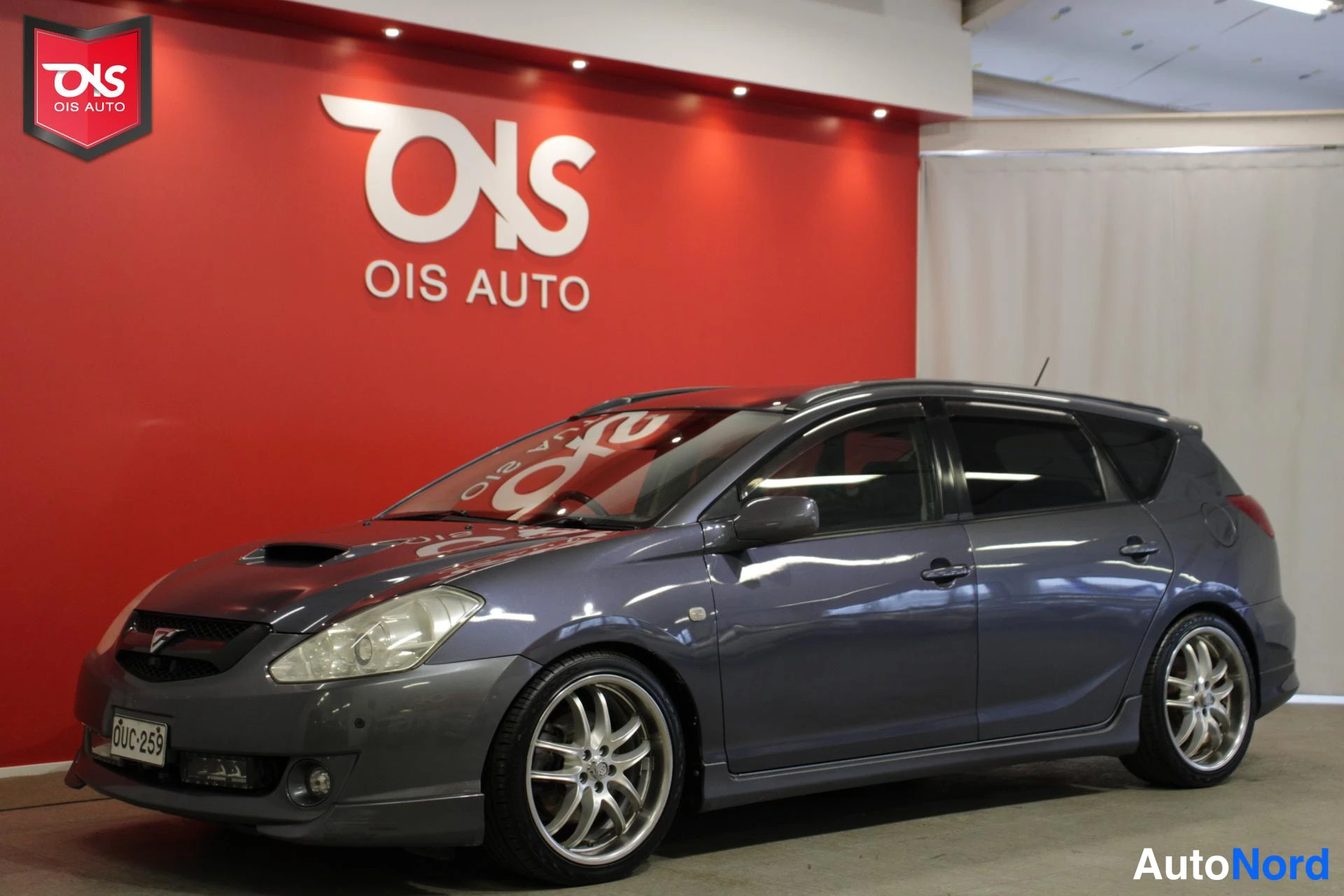 Toyota CALDINA 260 hv 2002
