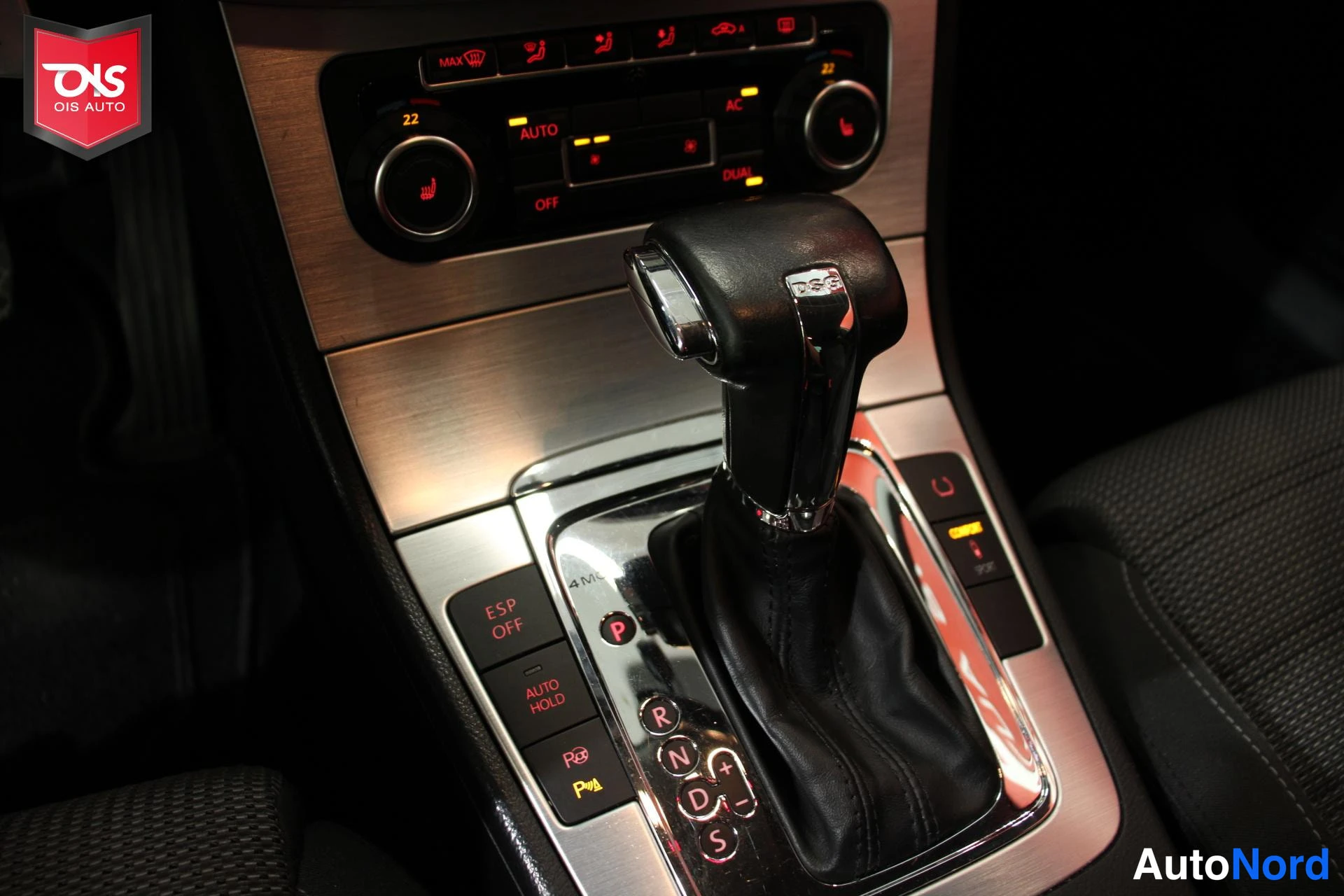Musta Volkswagen Passat 2009, yksityiskohta, kuva 19
