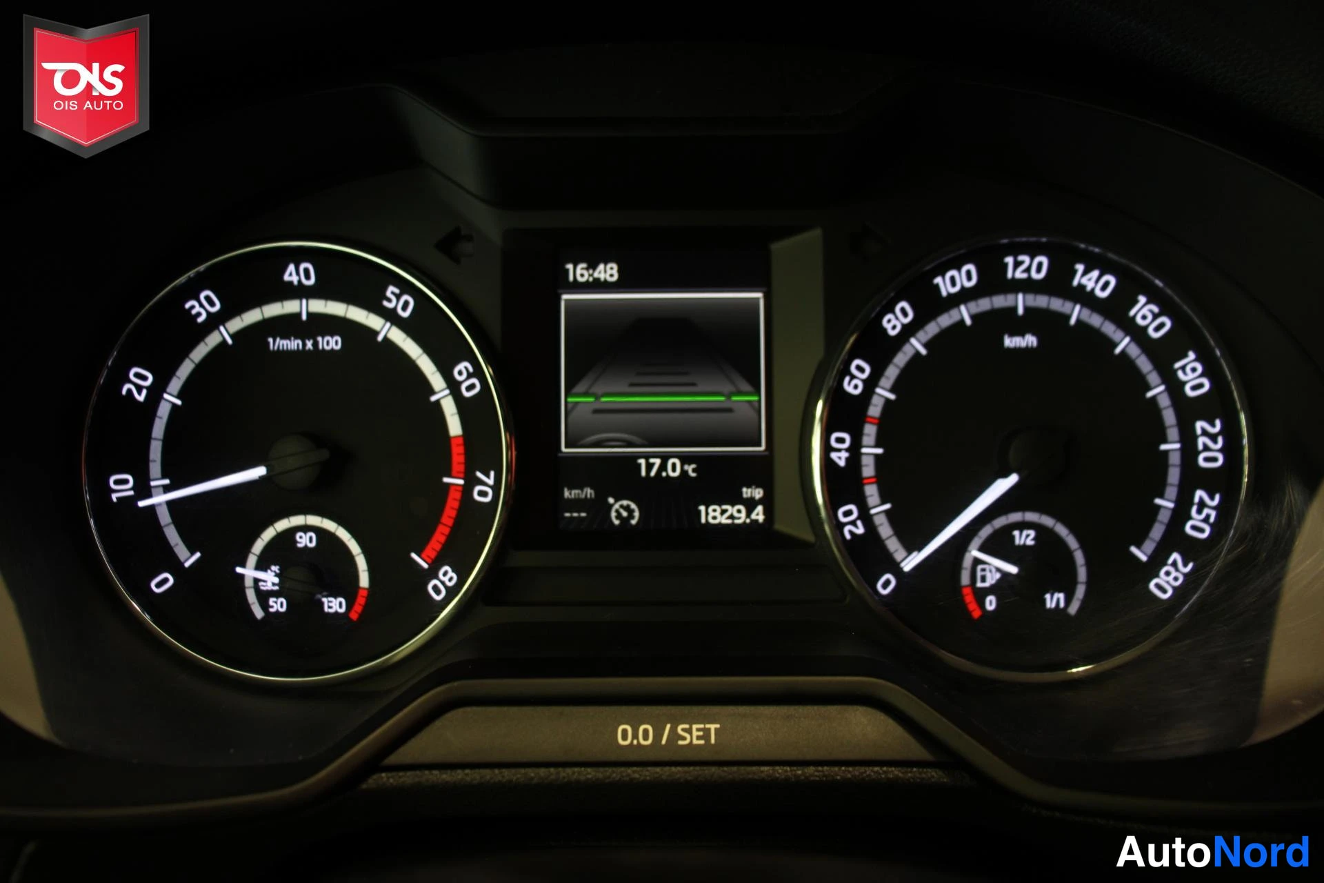 Sininen Skoda Octavia RS 2015, yksityiskohta, kuva 20