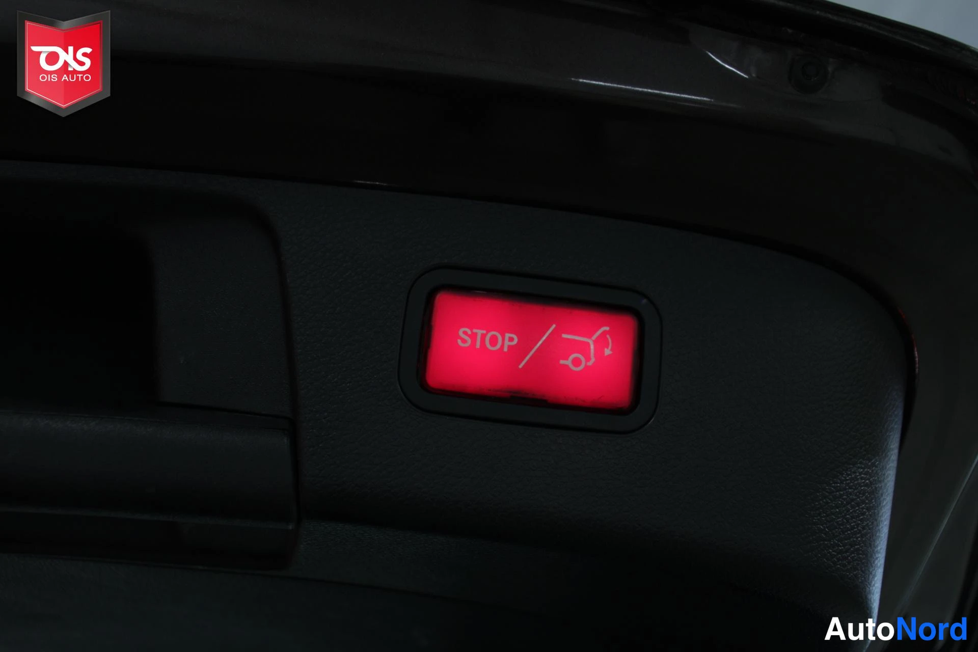 Ruskea Mercedes-Benz GLA 2014, yksityiskohta, kuva 20