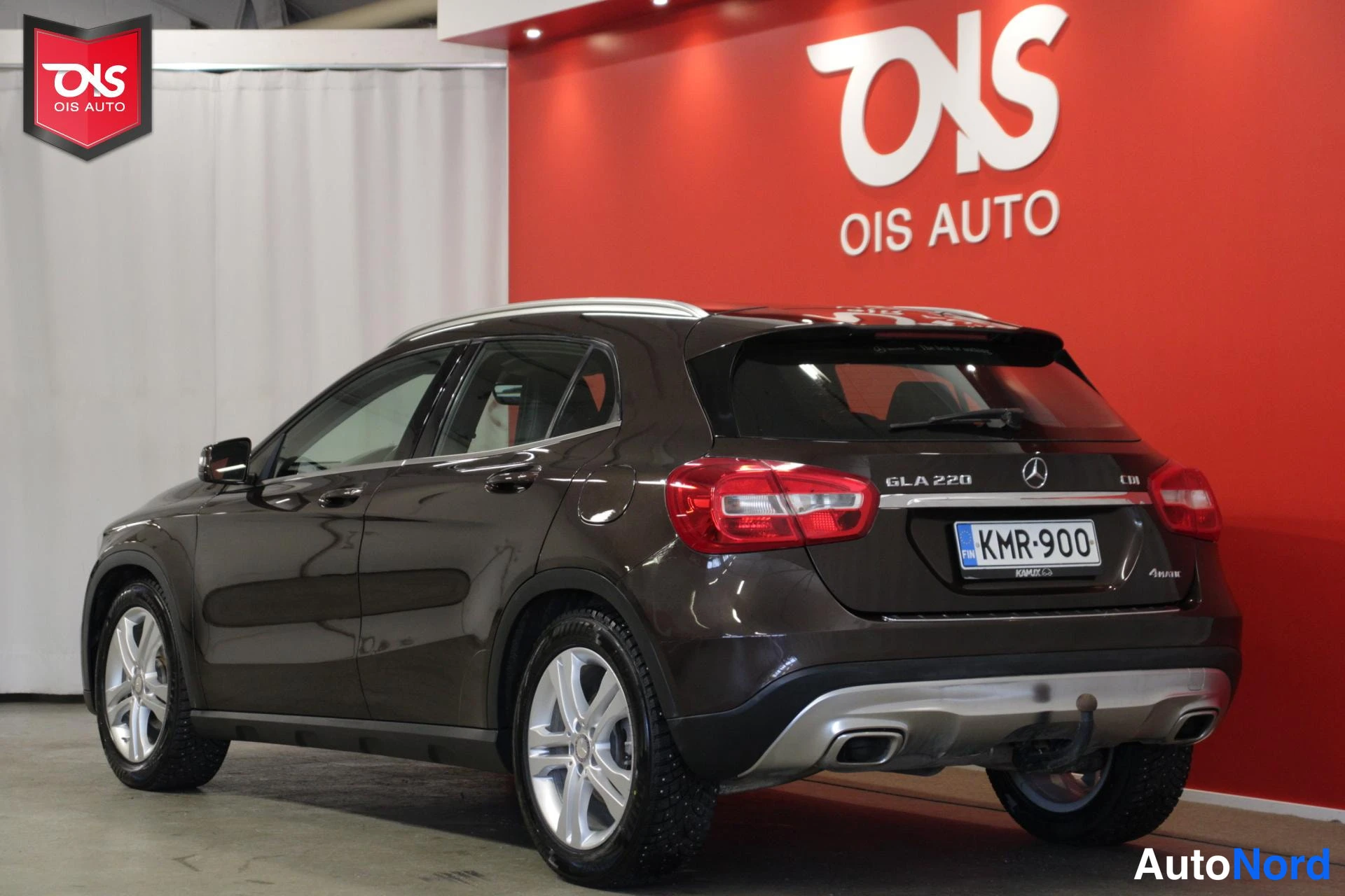 Ruskea Mercedes-Benz GLA 2014, takaviisto, kuva 6
