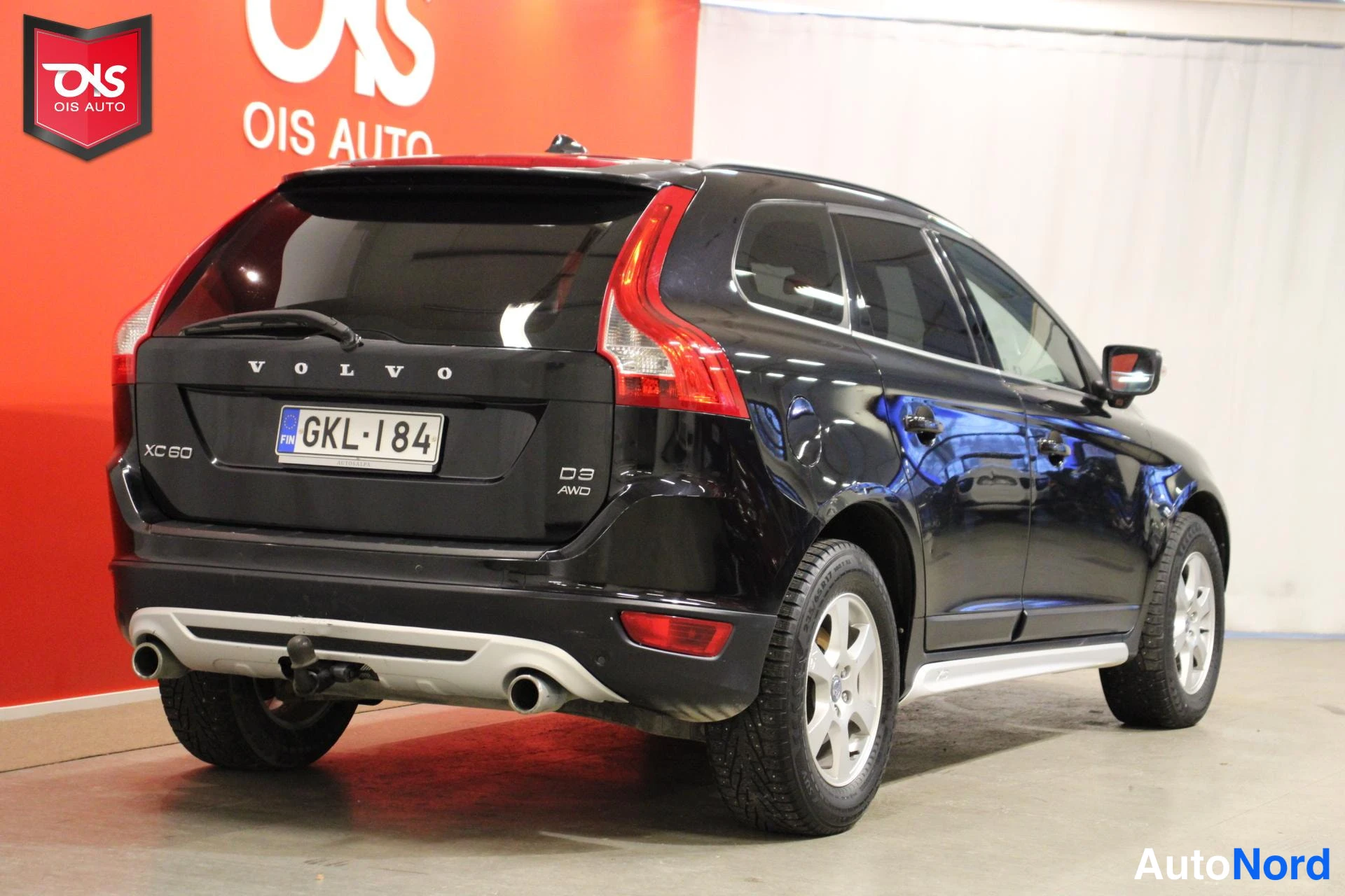 Musta Volvo XC60 2012, takaviisto, kuva 8