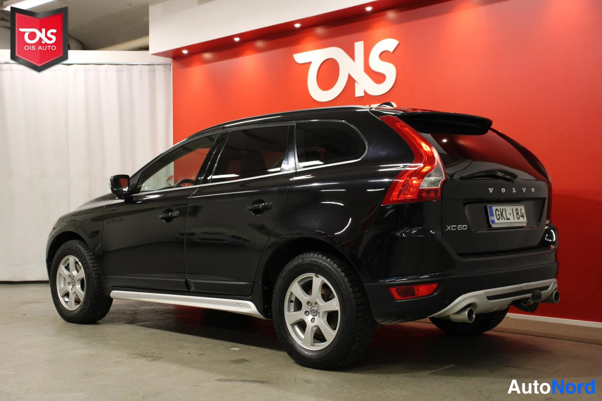 Musta Volvo XC60 2012, takaviisto, kuva 7