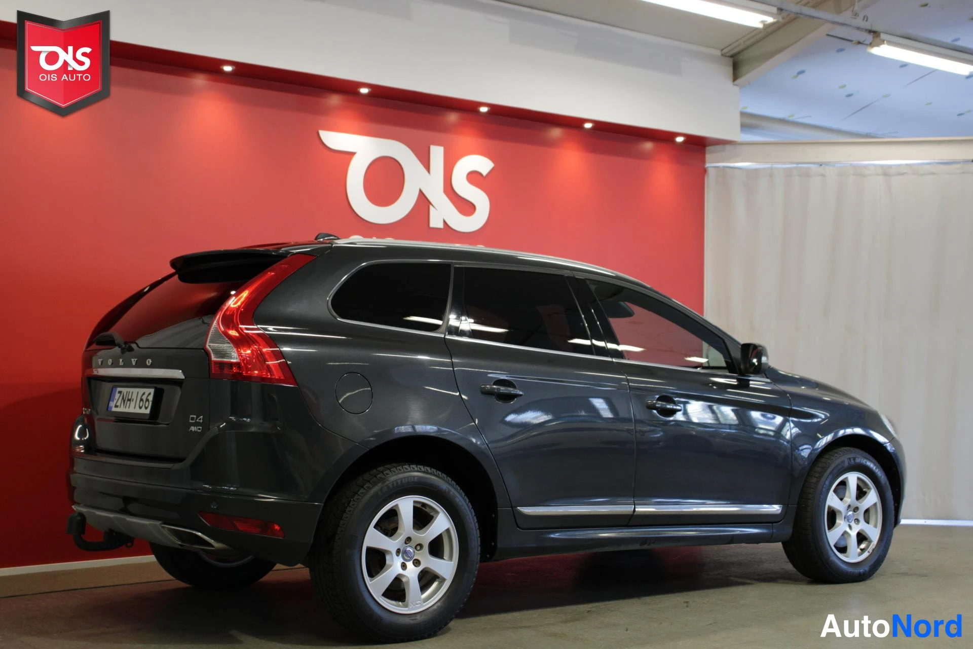 Harmaa Volvo XC60 2016, takaviisto, kuva 5