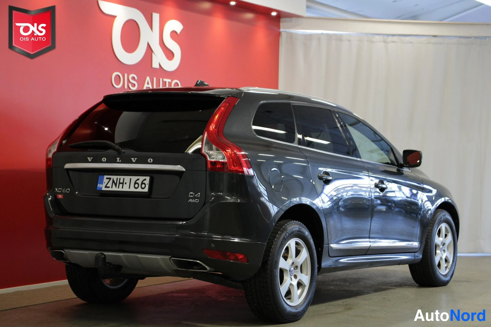 Harmaa Volvo XC60 2016, takaviisto, kuva 6