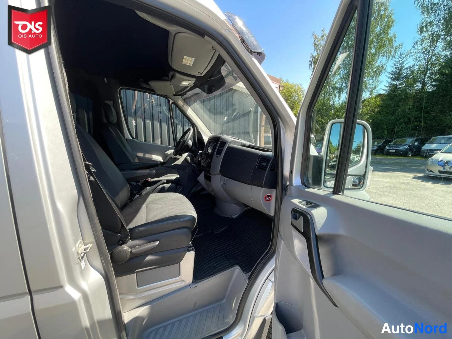 Hopea Mercedes-Benz Sprinter 2014, etuistuimet, kuva 21
