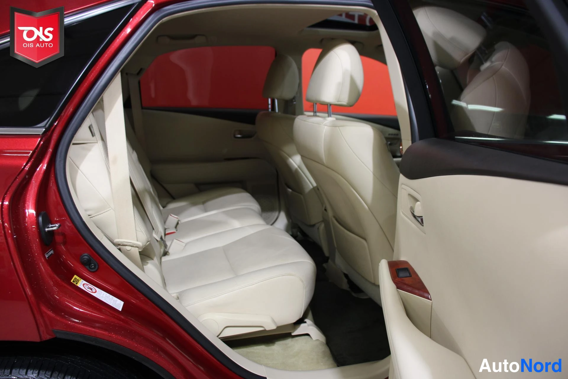 Punainen Lexus RX 450H 2010, takaistuimet, kuva 16