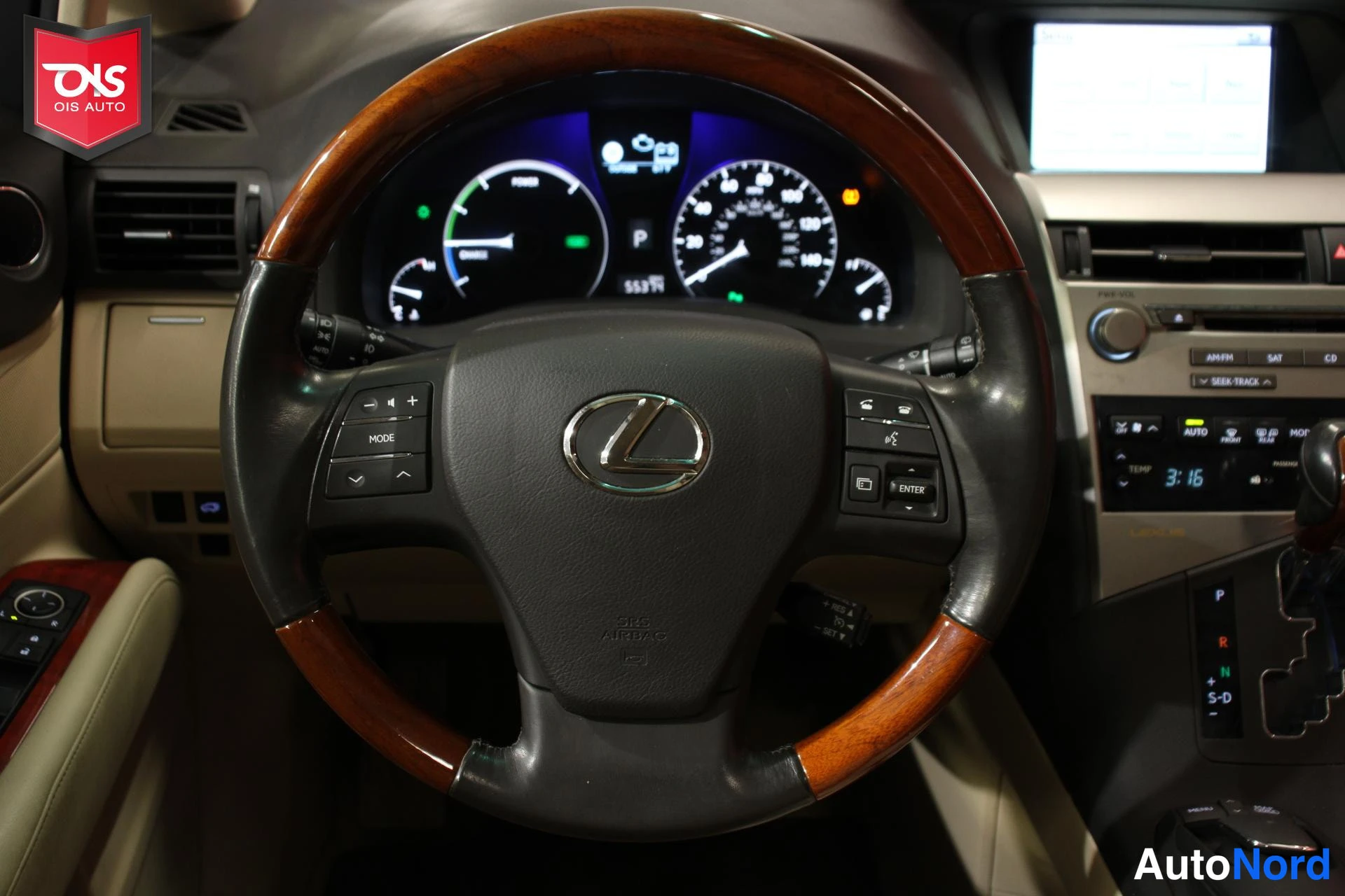 Punainen Lexus RX 450H 2010, yksityiskohta, kuva 21