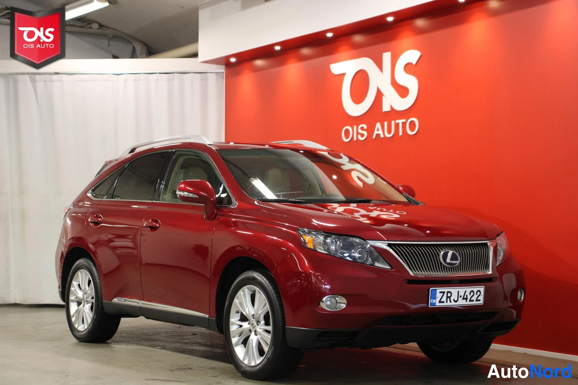 Punainen Lexus RX 450H 2010, etuviisto, keula oikealle, kuva 3