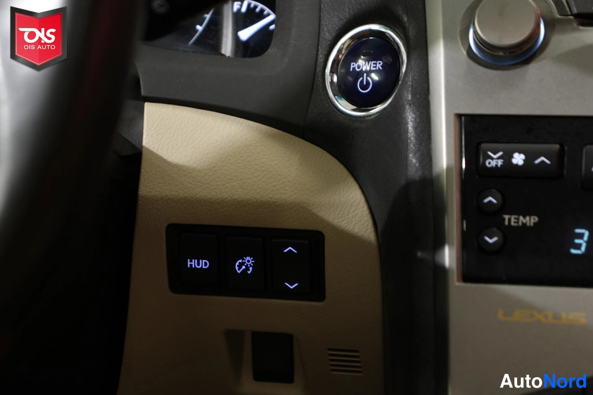 Punainen Lexus RX 450H 2010, yksityiskohta, kuva 23