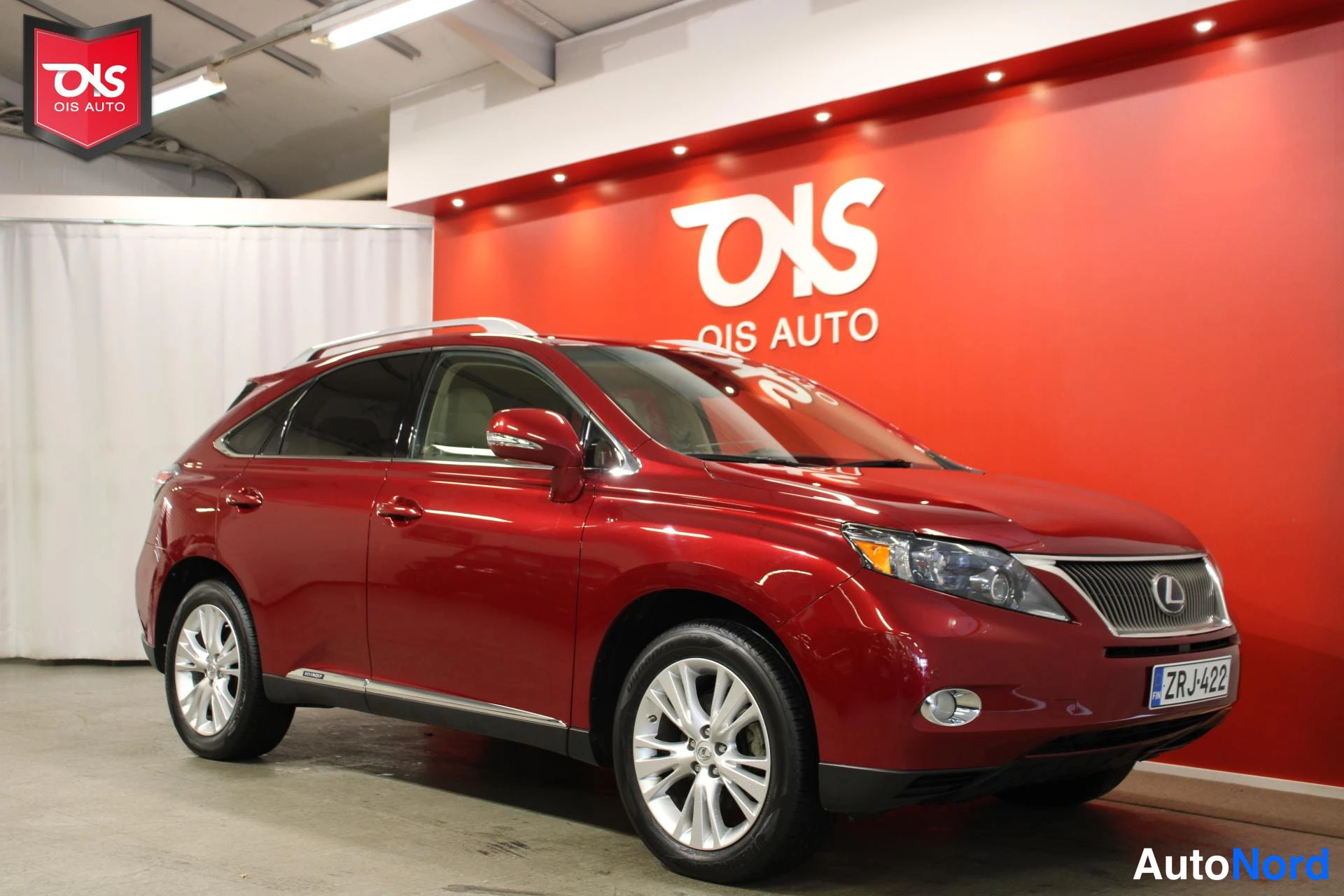 Punainen Lexus RX 450H 2010, etuviisto, keula oikealle, kuva 4