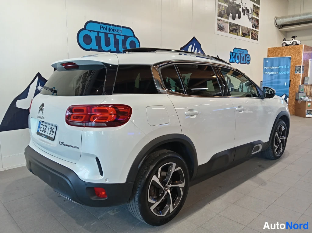 Valkoinen Citroen C5 Aircross 2020, takaviisto, kuva 6