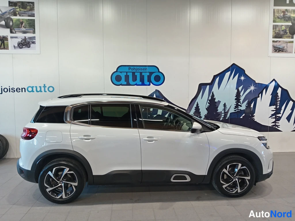 Valkoinen Citroen C5 Aircross 2020, sivulta, kuva 4